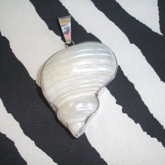 CHARLES ALBERT STERLING SILVER HUGE PENDANT MOTHER OF PEARL SHELL NEW RARE - Picture 3 of 4